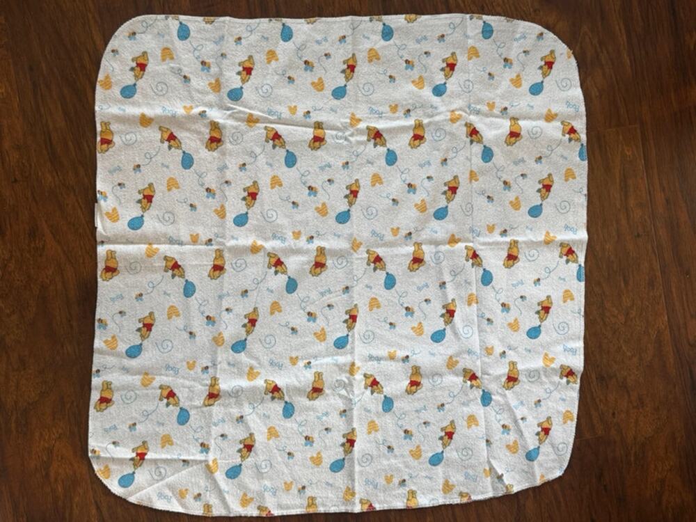 VTG 90’s Y2K Winnie The Pooh Receiving Lap Blanket Disney Baby 28x28